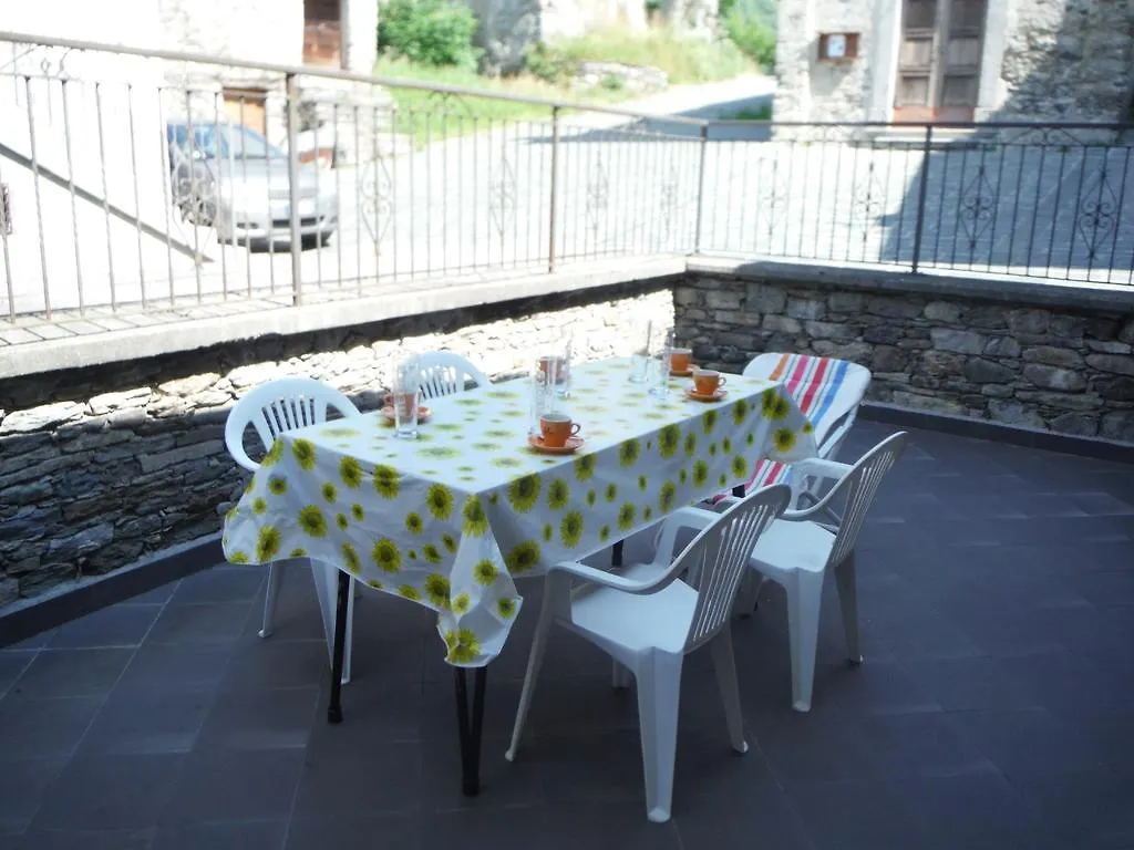Gravedona Village House Apartment