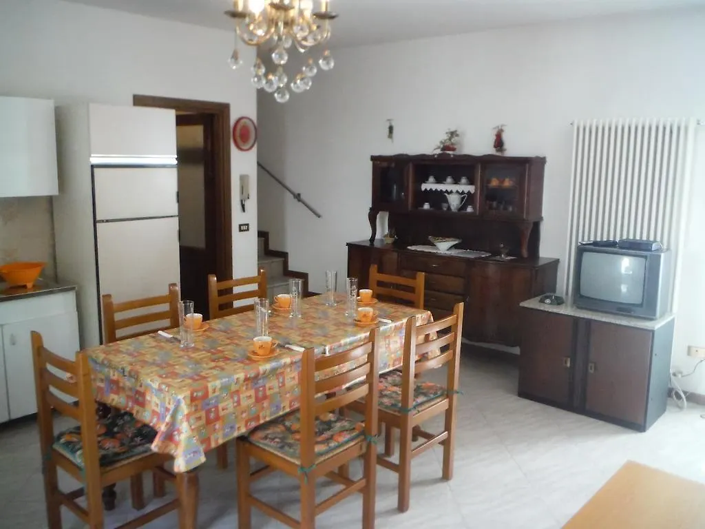 Gravedona Village House 0*,