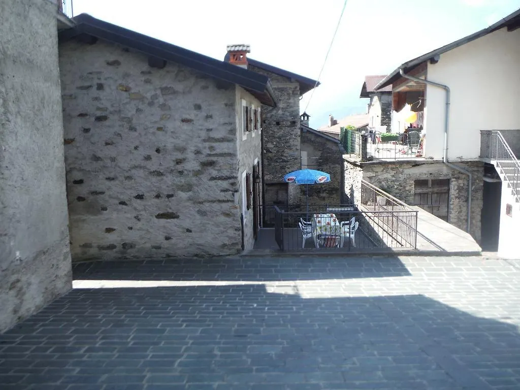 Gravedona Village House Apartment