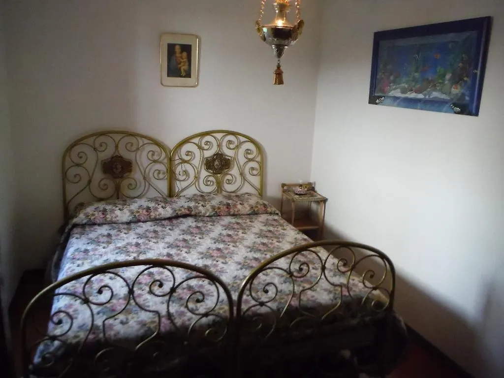 Gravedona Village House 0*,